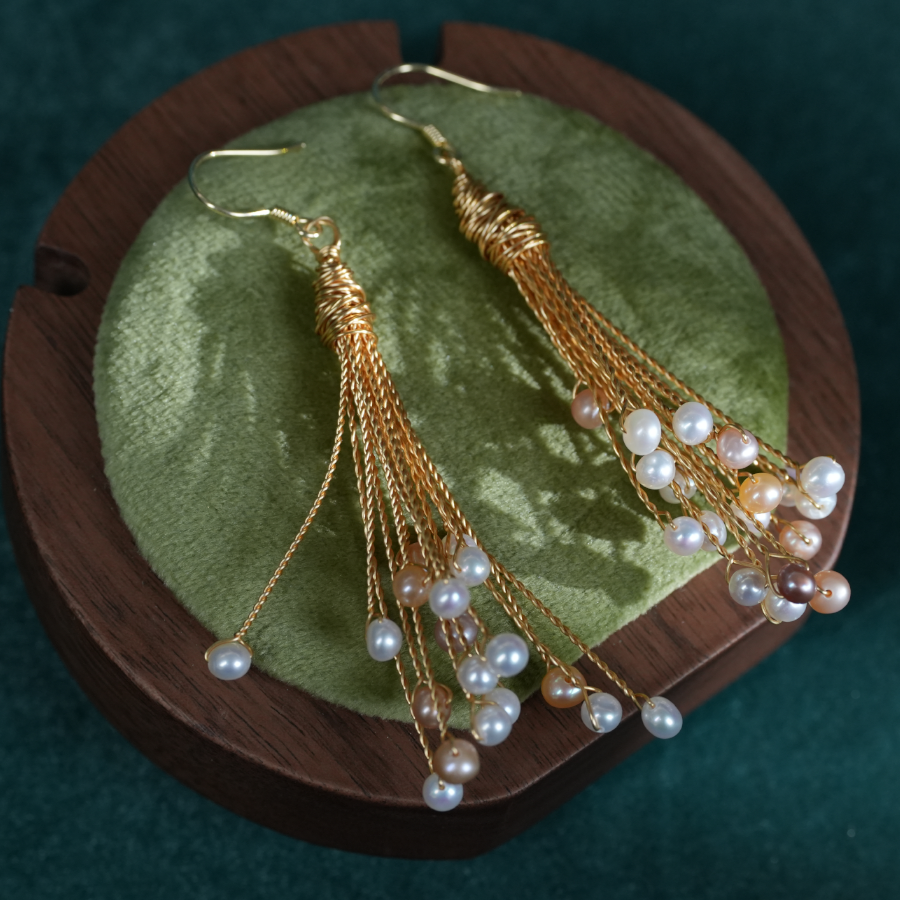 Freshwater seedless colored pearl 4-5mm tassel mixed pearl ear hooks