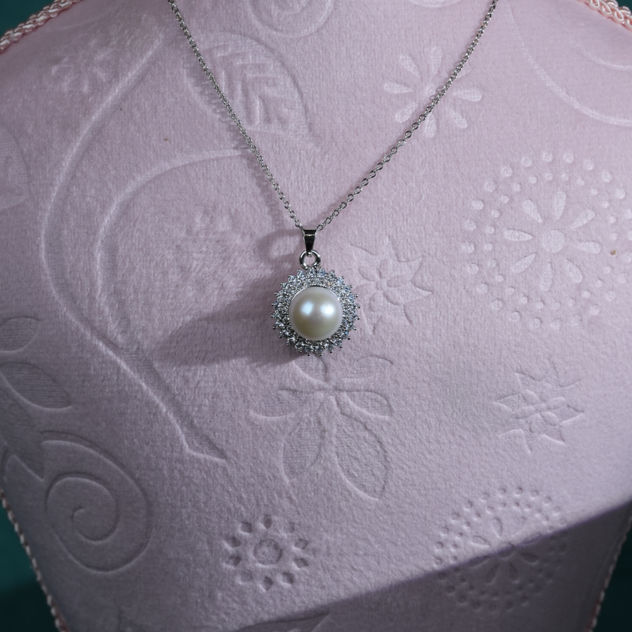 Classic Pearl & Diamond Halo Necklace