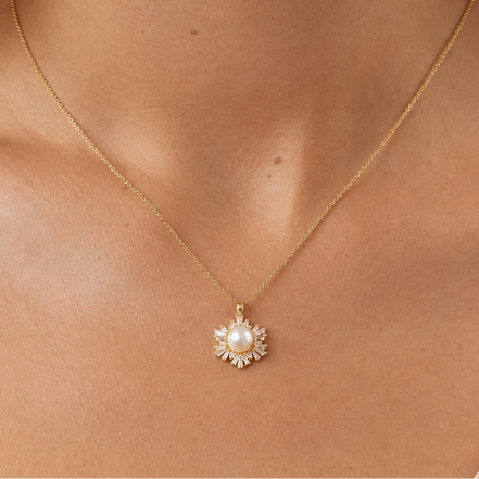 Brilliant Sunburst Natural Pearl Necklace