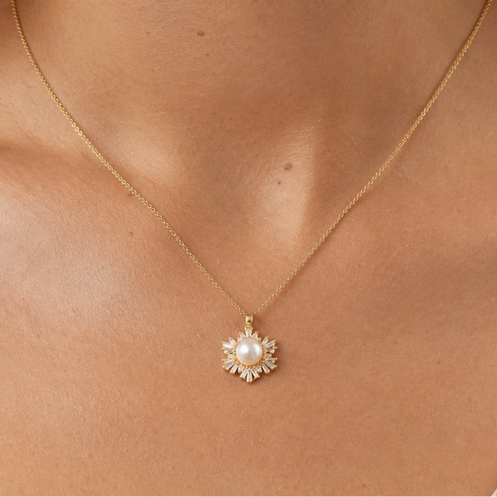 Brilliant Sunburst Natural Pearl Necklace