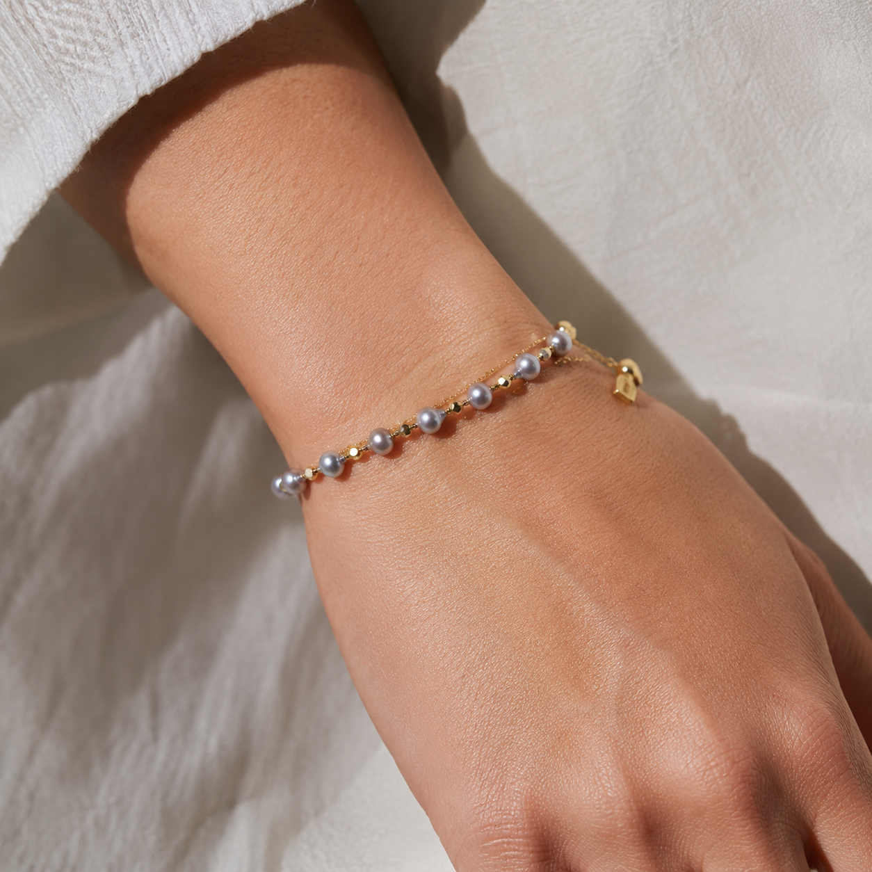 Aurora Grey Natural Pearl Bracelet