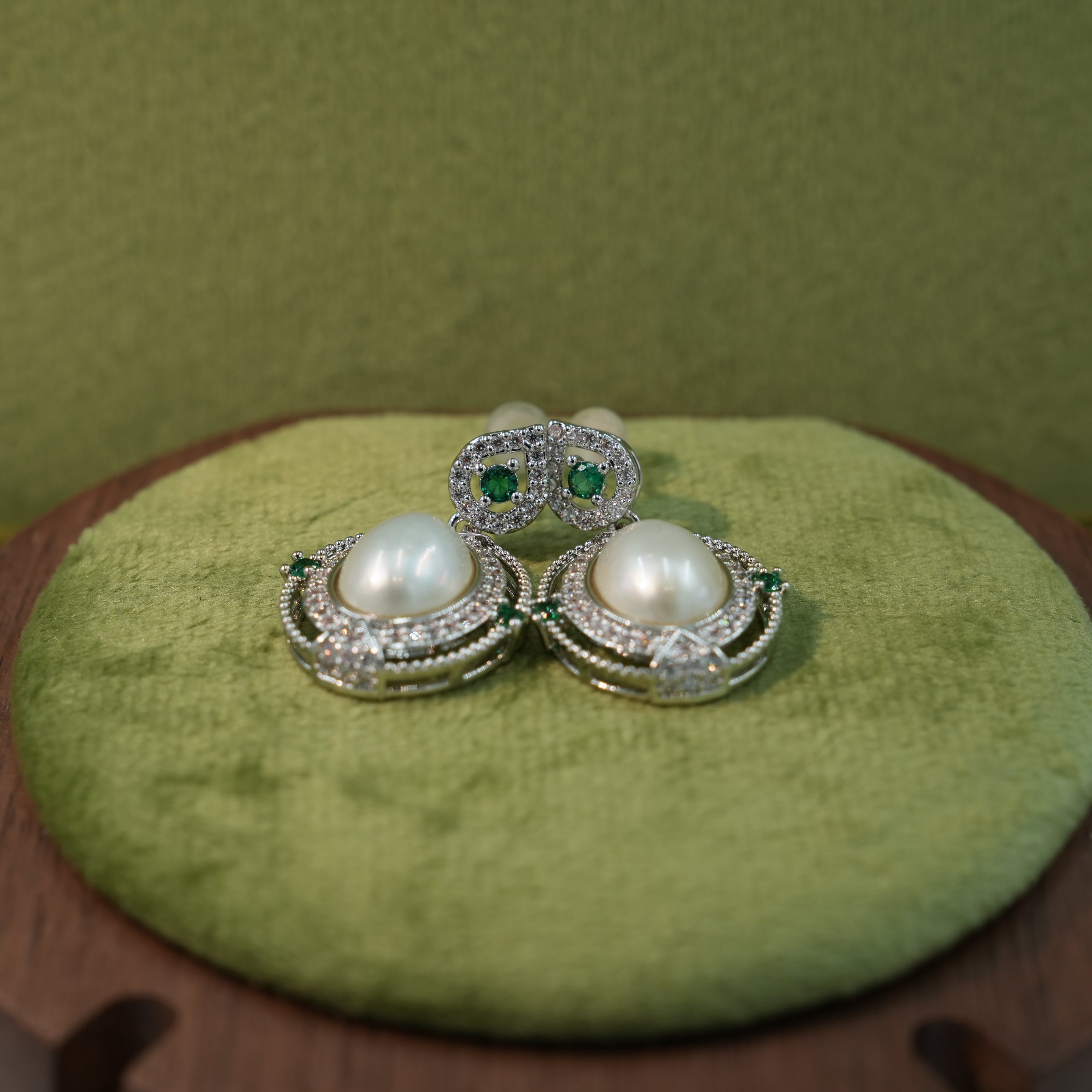 Vintage Emerald Pearl Drop Earrings